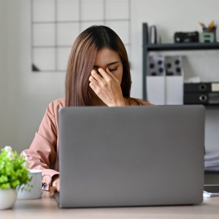 Why Do My Eyes Hurt? Warby Parker