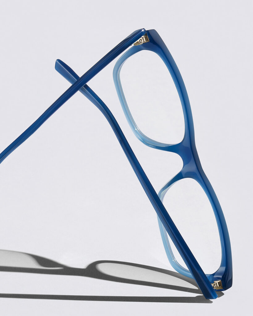 Sharp Shoulder Frame Square Eyeglass Frames Style: Guide to Sharp, Modern Looks